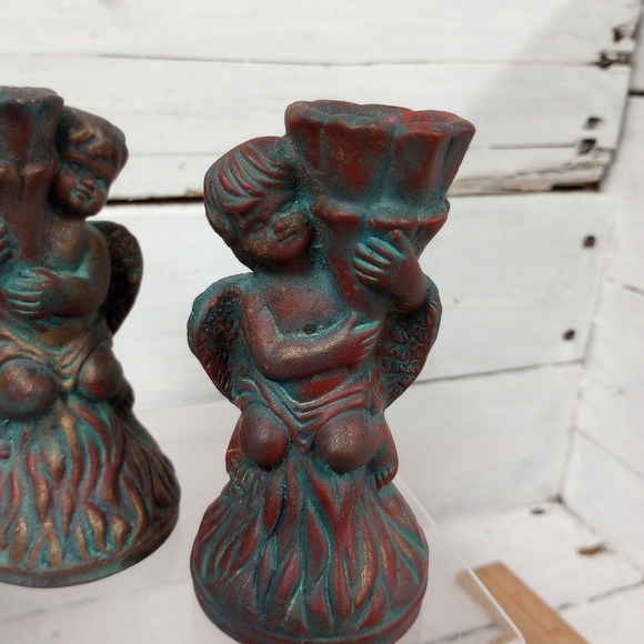 Set of 2 Angels Cherubs Candlestick Holders Vintage Shabby Chic Green Patina - Picture 2 of 12
